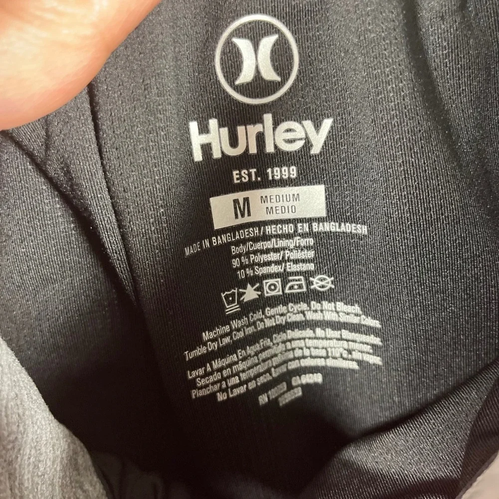 Hurley Mens Board Shorts Medium Red Blue Ombre Striped Swim Trunks Elastic Waist